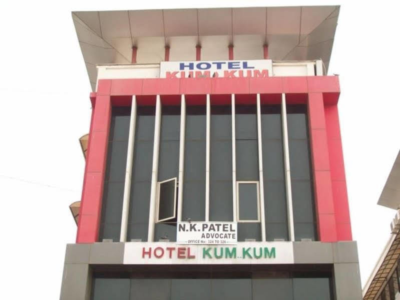 Hotel Kum Kum Adalaj Екстериор снимка